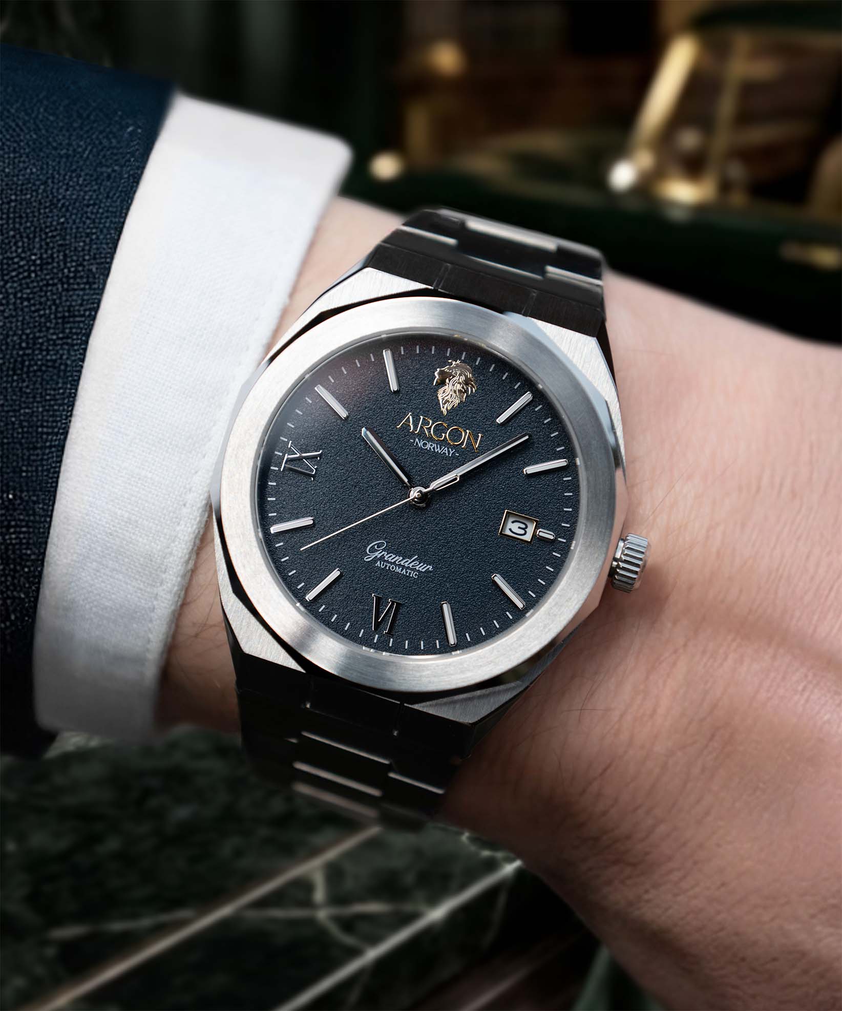 Grandeur Automatic – Grainy Royal Blue (1/50)