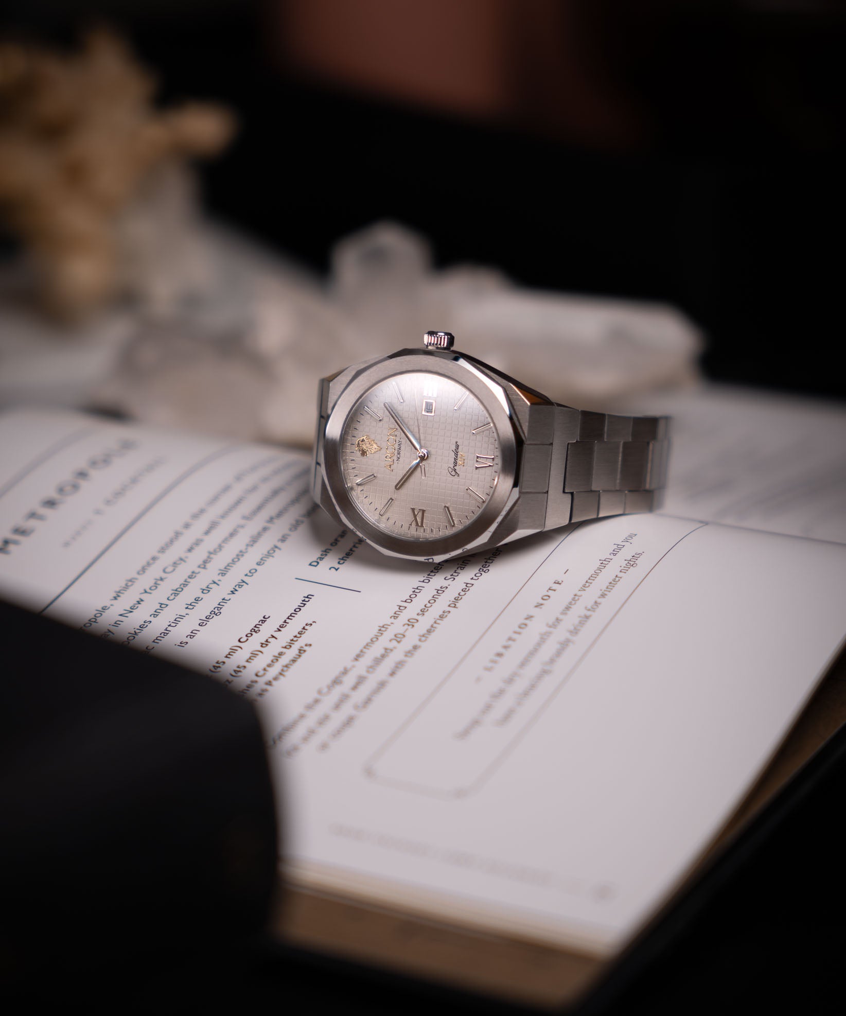 Grandeur XIV – Ivory